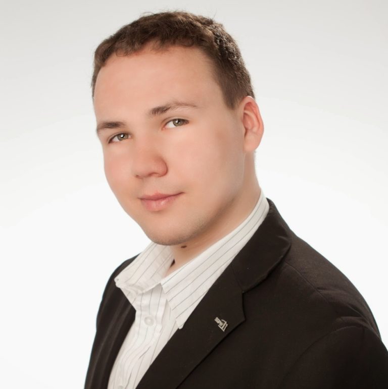 pośrednik nieruchomości Michał Lisicki