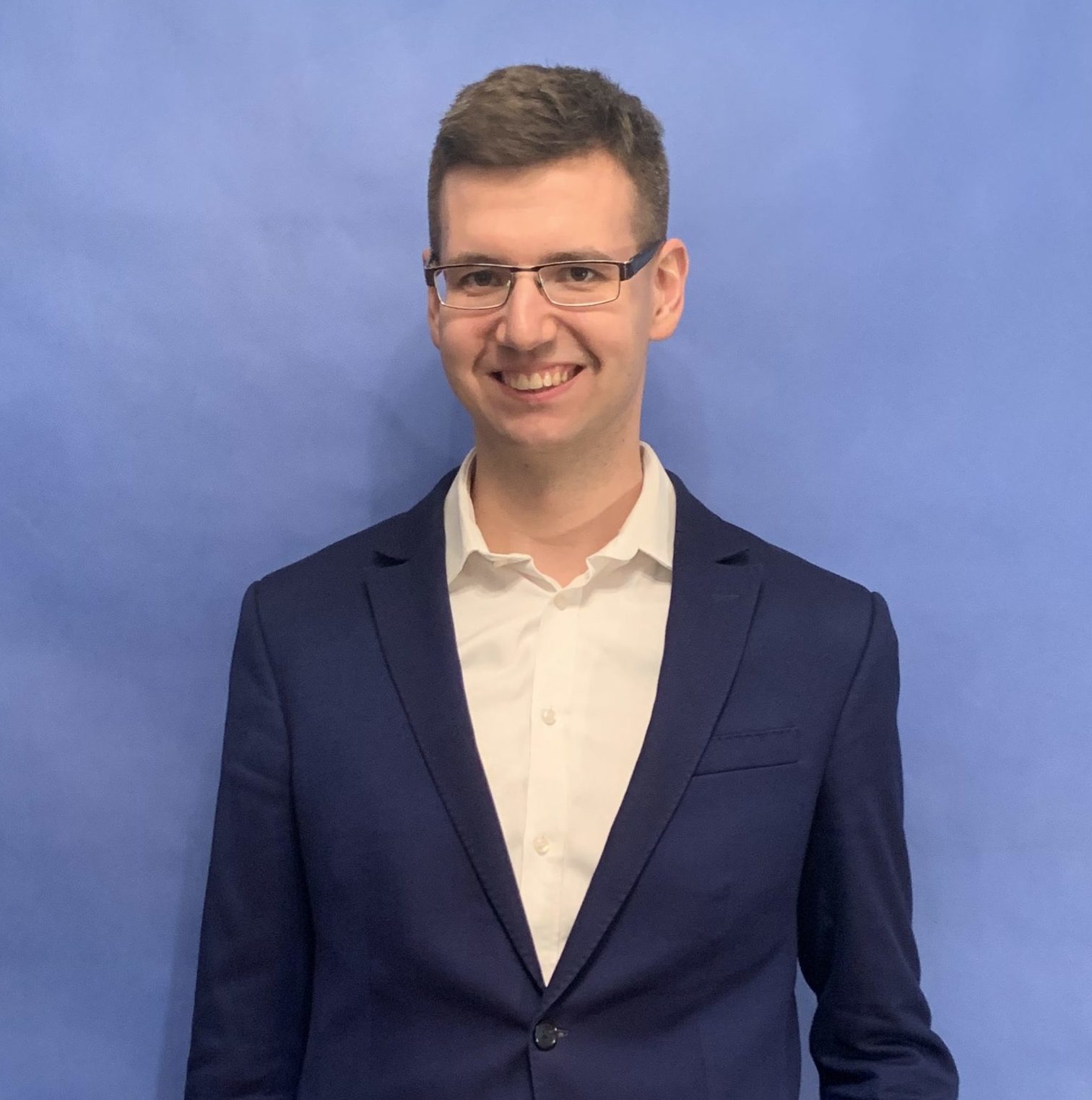 Współpracuje z ma Aleksander Knapkiewicz kredyty